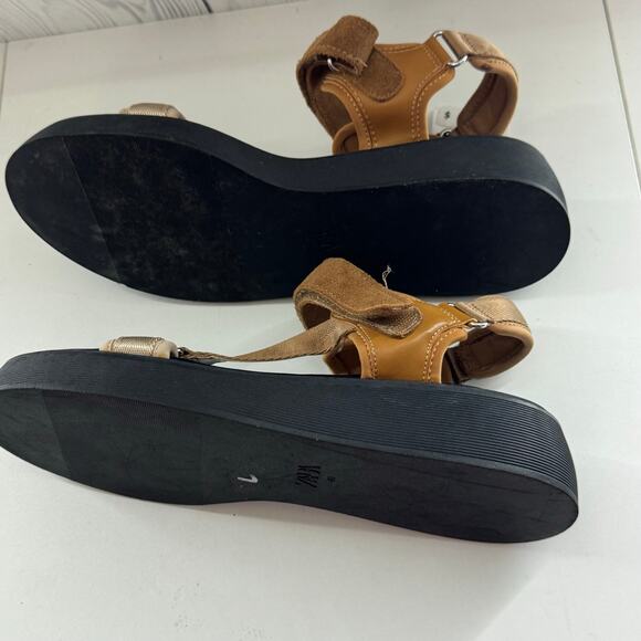 New Zara Strappy Sandals EU 40 US 9 Platform Tan Upper Black Neutral - Picture 5 of 7